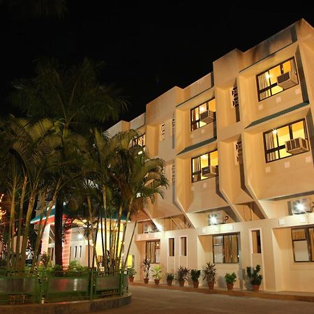 Hotel Ravikiran Alibag Bagian luar foto