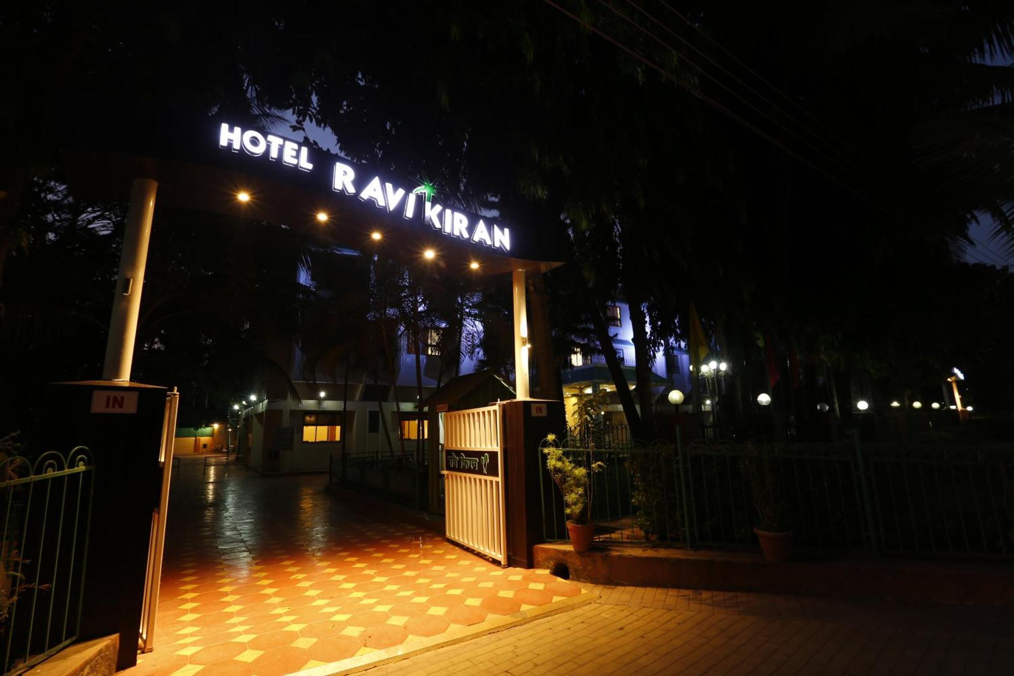 Hotel Ravikiran Alibag Bagian luar foto