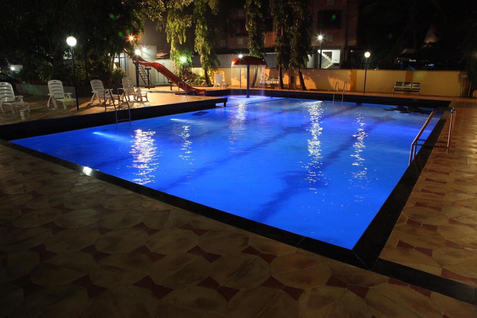 Hotel Ravikiran Alibag Bagian luar foto