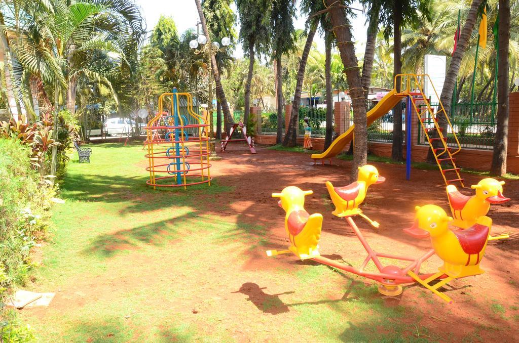 Hotel Ravikiran Alibag Bagian luar foto
