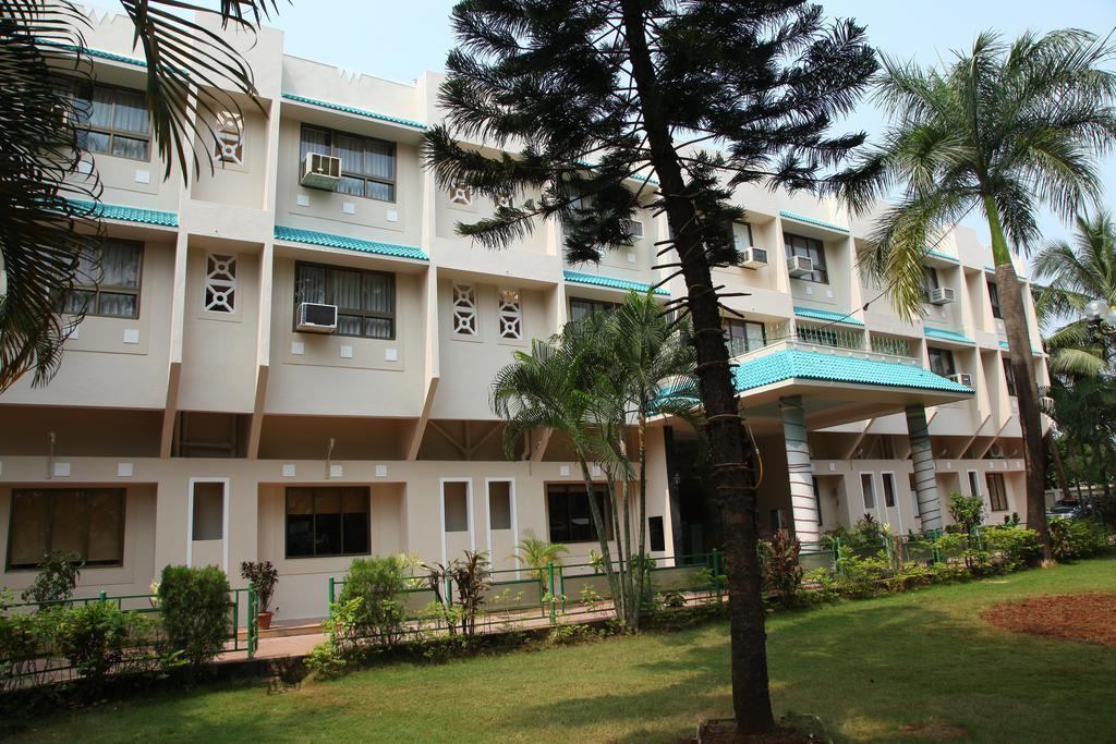 Hotel Ravikiran Alibag Bagian luar foto