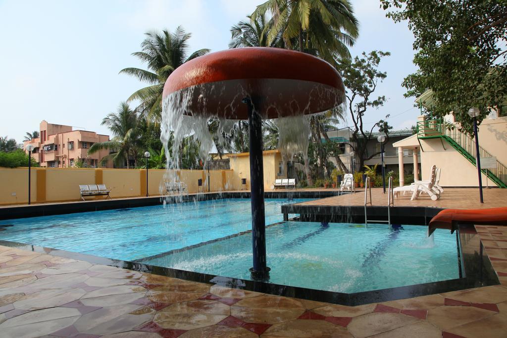Hotel Ravikiran Alibag Bagian luar foto